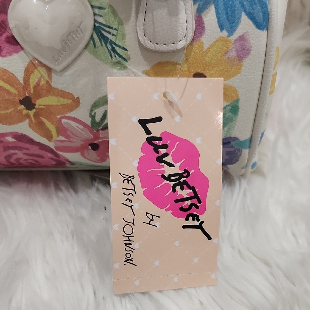 🔹️Betsey Johnson🔹️ LBHARLEY Floral Mini  Handbag Crossbody - White  Multicolor - Picture 4 of 13